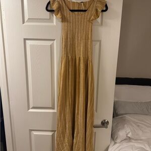 Elegant Gold Women's Dress